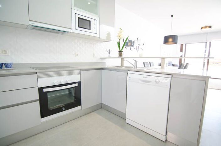 Image No.7-2 Bed Apartment for sale