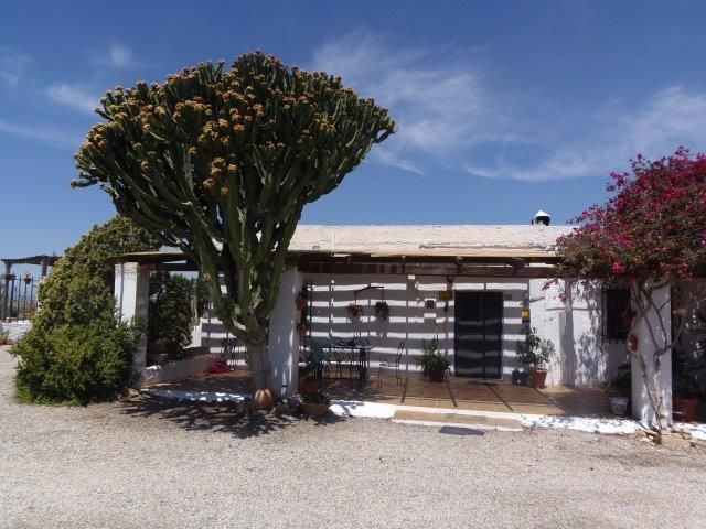 Image No.1-5 Bed Country House for sale