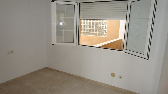 Image No.13-3 Bed Apartment for sale