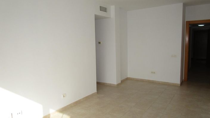 Image No.8-3 Bed Apartment for sale