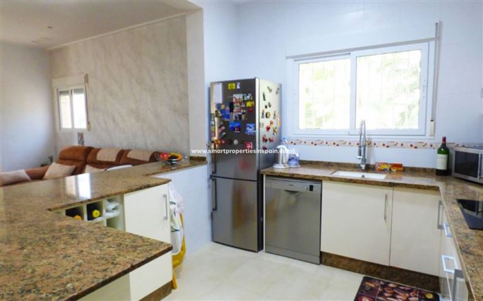 Image No.7-5 Bed Country House for sale