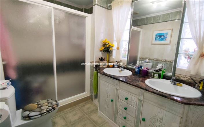 Image No.9-3 Bed Townhouse for sale