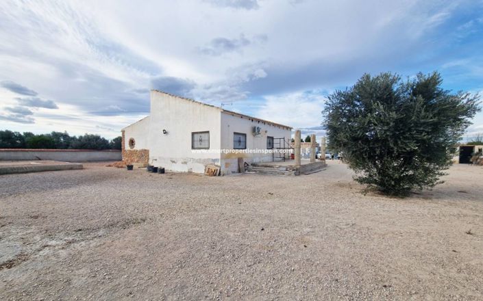 Image No.11-4 Bed Country House for sale