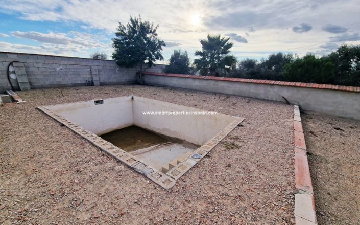 Image No.15-4 Bed Country House for sale