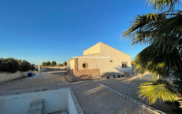 Image No.21-4 Bed Country House for sale