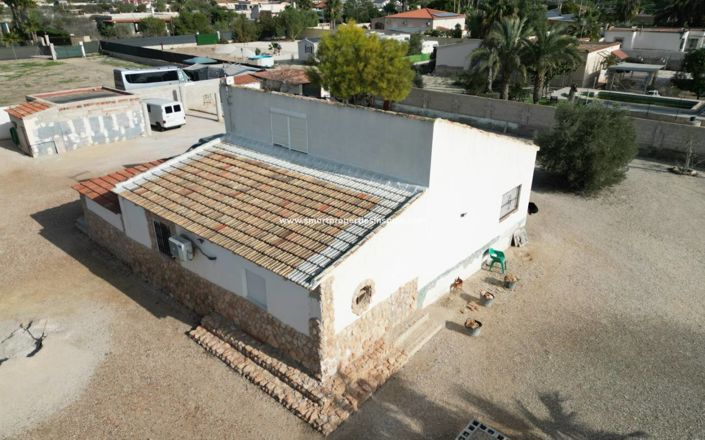 Image No.27-4 Bed Country House for sale