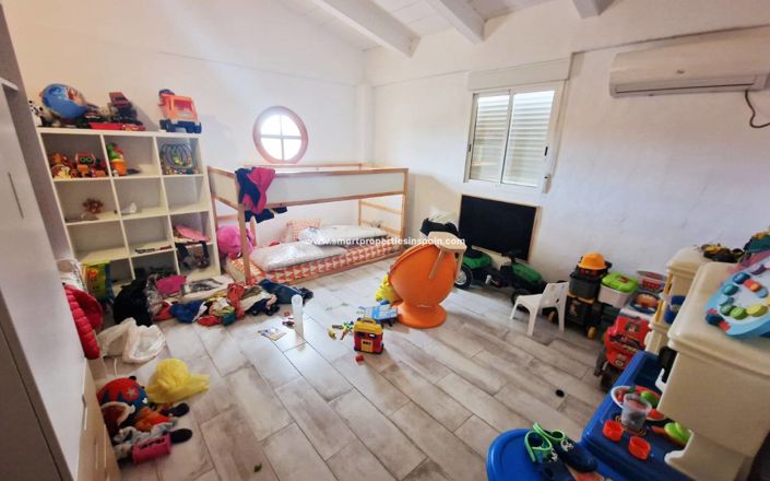 Image No.9-4 Bed Country House for sale