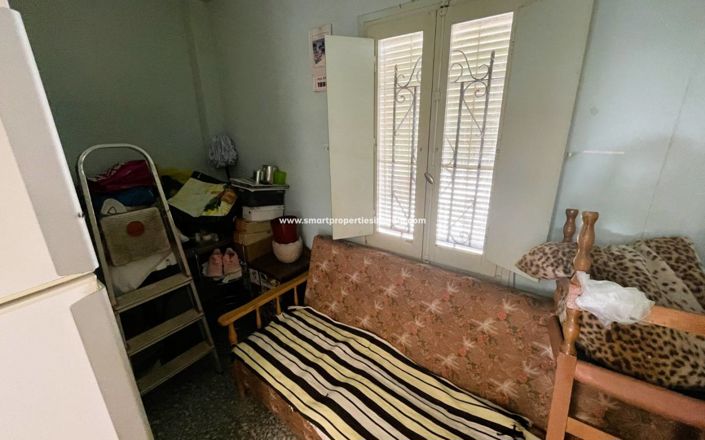 Image No.12-3 Bed Country House for sale