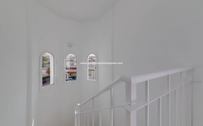 Image No.25-3 Bed Villa for sale