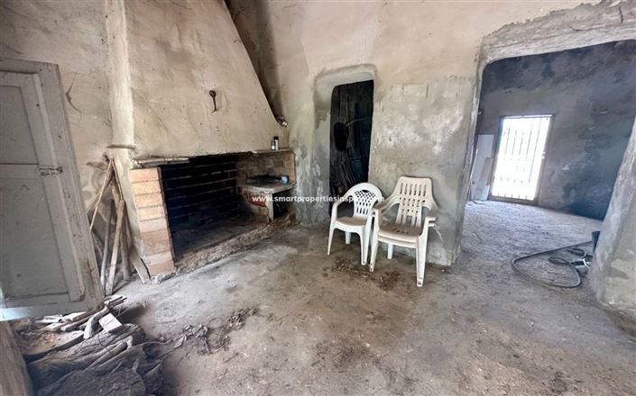 Image No.3-2 Bed Country House for sale