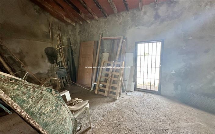 Image No.5-2 Bed Country House for sale