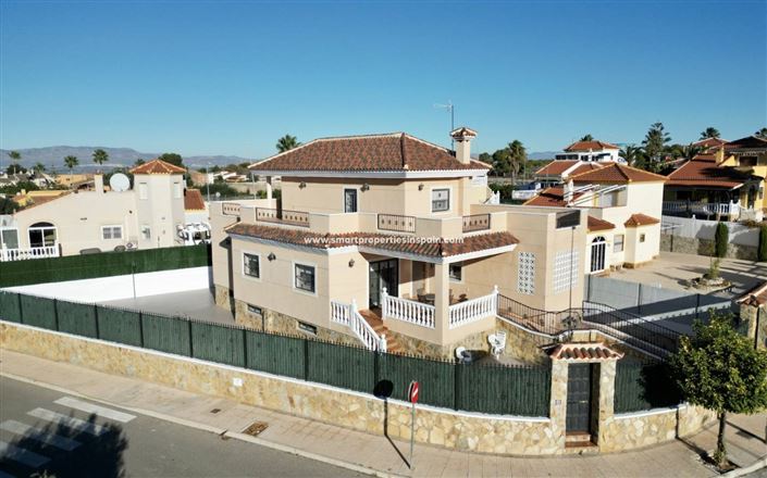 Image No.35-5 Bed Villa for sale