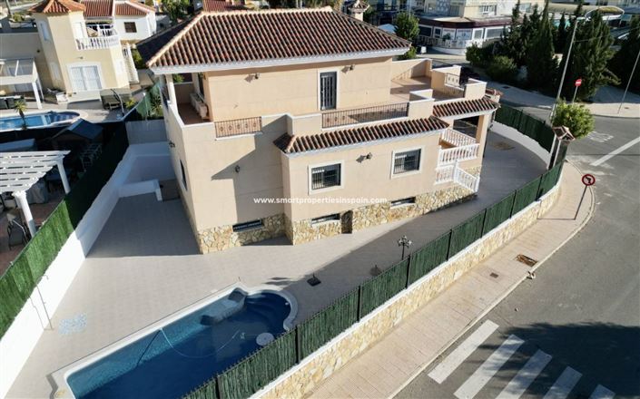 Image No.38-5 Bed Villa for sale