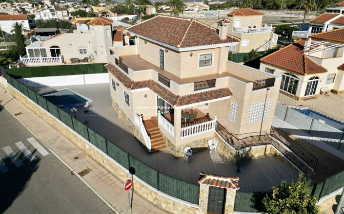 Image No.39-5 Bed Villa for sale