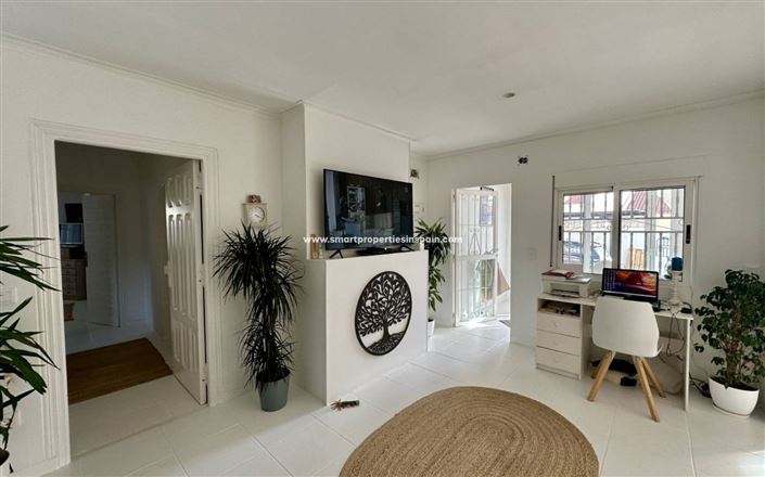 Image No.4-4 Bed Villa for sale