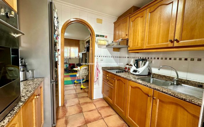 Image No.10-2 Bed Townhouse for sale