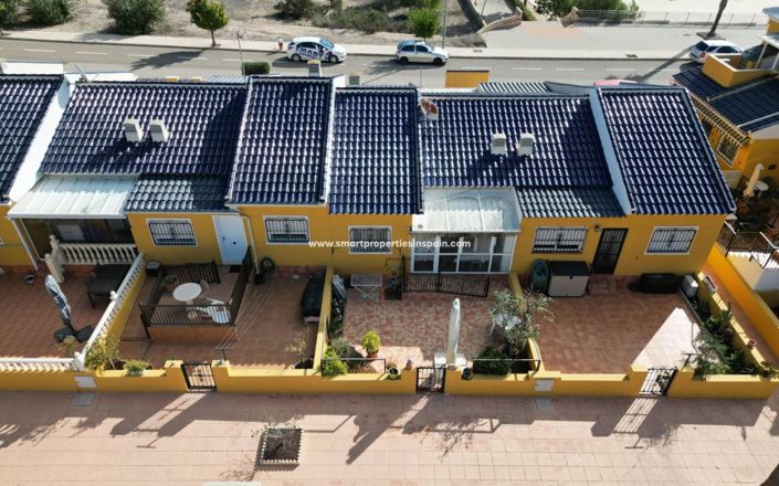 Image No.23-2 Bed Townhouse for sale