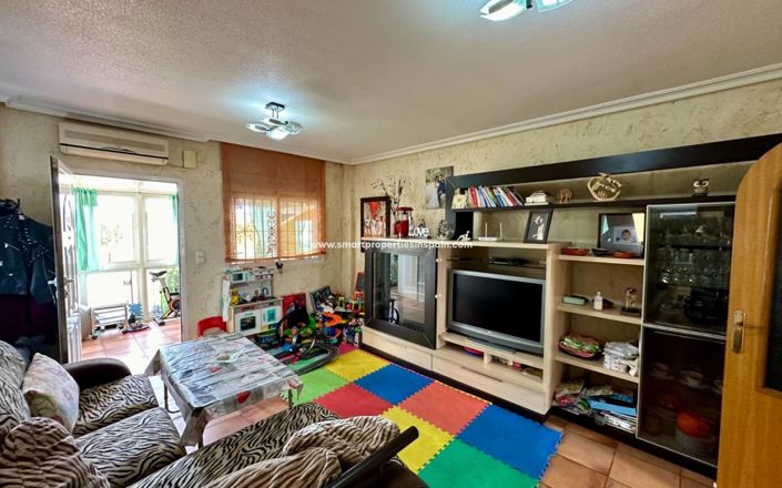 Image No.7-2 Bed Townhouse for sale