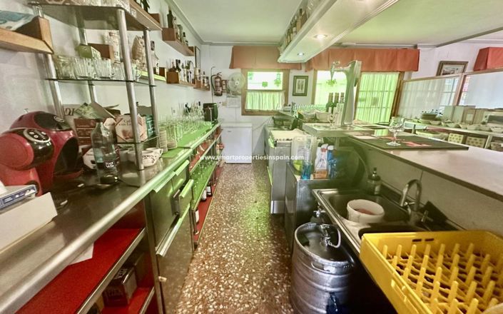 Image No.12-1 Bed Commercial for sale