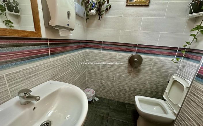 Image No.13-1 Bed Commercial for sale