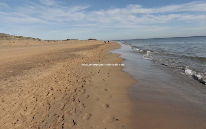 Image No.20-1 Bed Commercial for sale