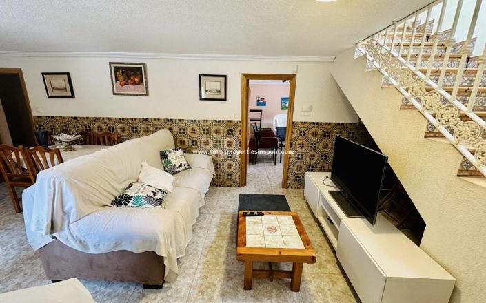 Image No.12-8 Bed Villa for sale