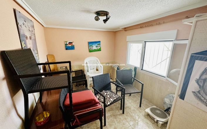 Image No.20-8 Bed Villa for sale