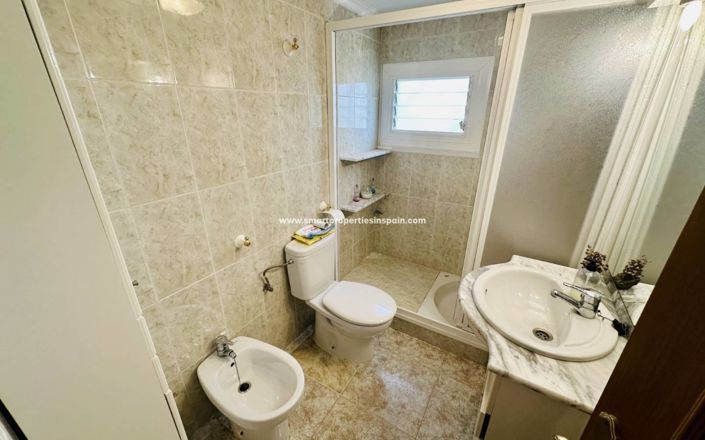 Image No.23-8 Bed Villa for sale