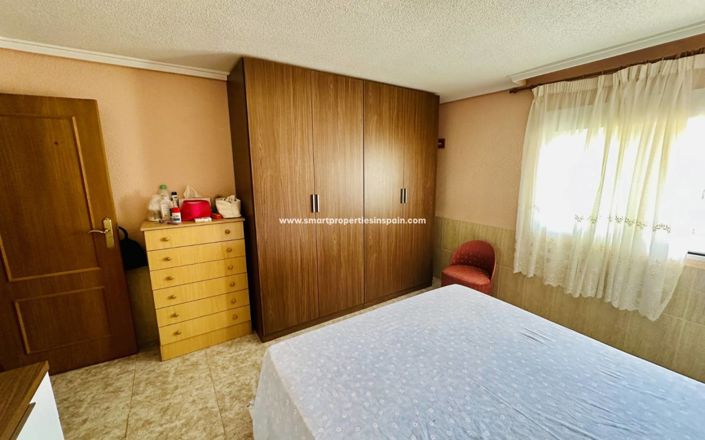 Image No.25-8 Bed Villa for sale