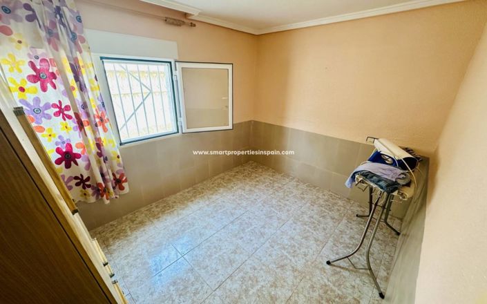 Image No.26-8 Bed Villa for sale