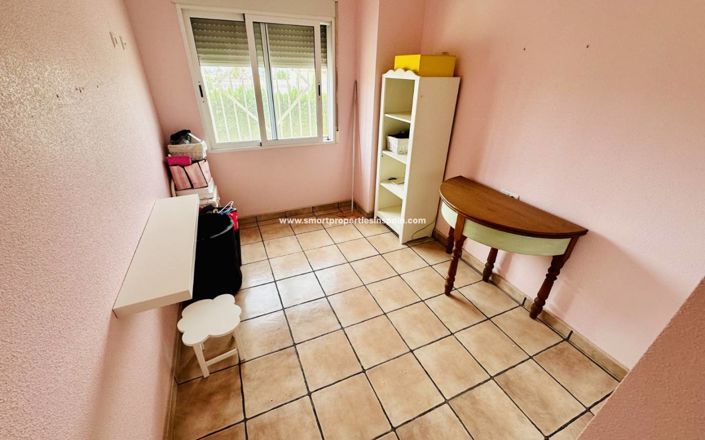 Image No.6-8 Bed Villa for sale