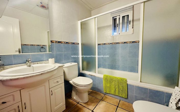 Image No.8-8 Bed Villa for sale