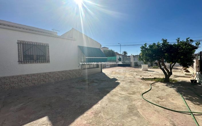 Image No.28-3 Bed Villa for sale