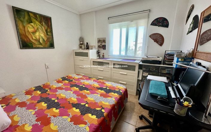 Image No.13-4 Bed Property for sale