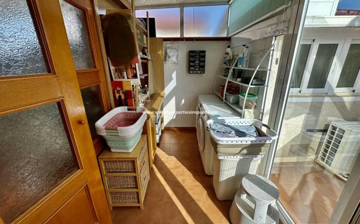 Image No.16-4 Bed Property for sale