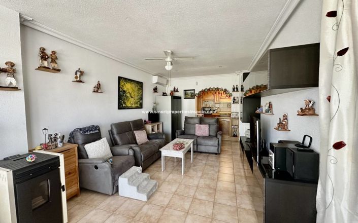 Image No.4-4 Bed Property for sale