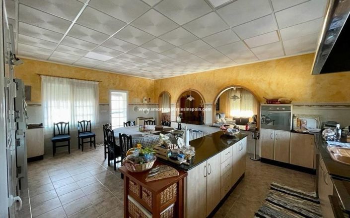 Image No.22-7 Bed Villa for sale