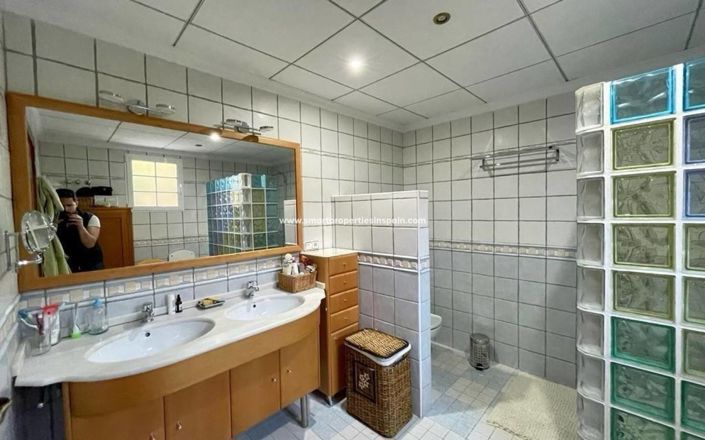 Image No.6-7 Bed Villa for sale