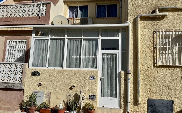 Image No.1-2 Bed Townhouse for sale