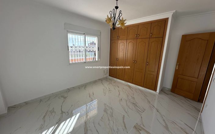 Image No.13-4 Bed Villa for sale