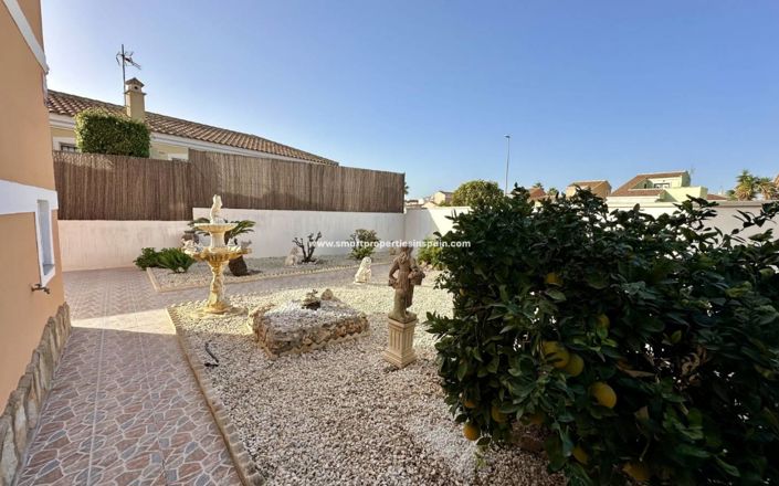 Image No.27-4 Bed Villa for sale