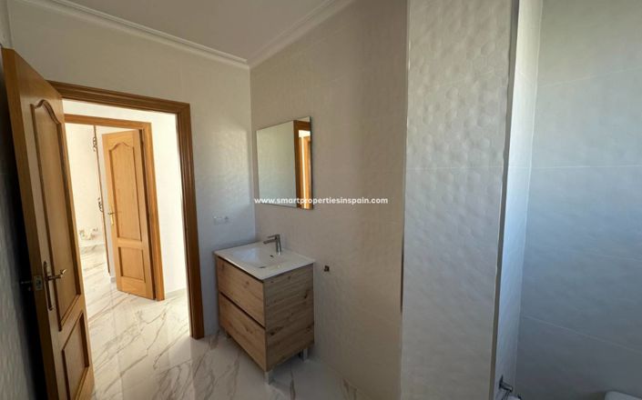 Image No.35-4 Bed Villa for sale