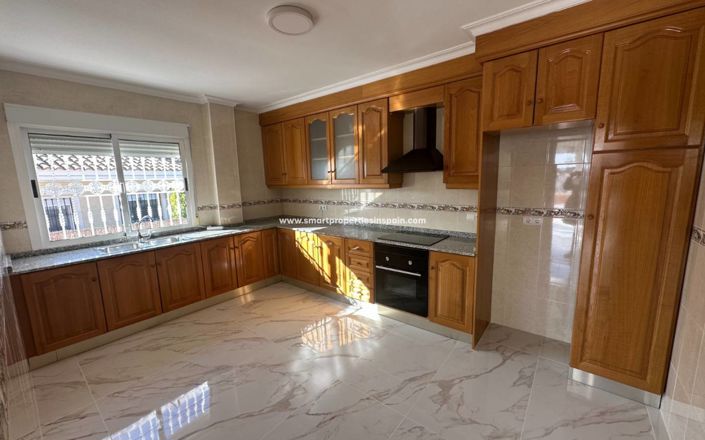 Image No.6-4 Bed Villa for sale