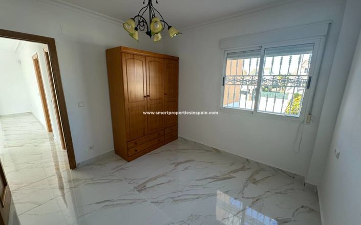 Image No.9-4 Bed Villa for sale