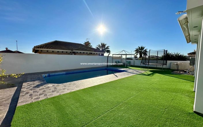 Image No.30-4 Bed Villa for sale