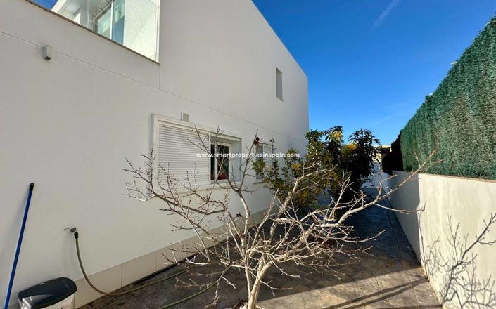 Image No.33-4 Bed Villa for sale