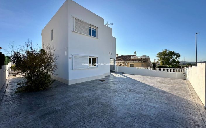 Image No.35-4 Bed Villa for sale