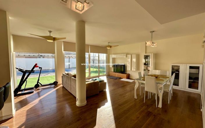 Image No.6-4 Bed Villa for sale