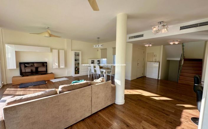 Image No.7-4 Bed Villa for sale