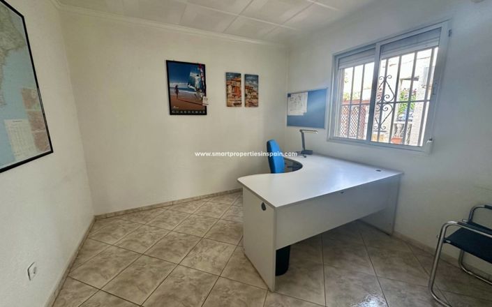 Image No.14-6 Bed Villa for sale